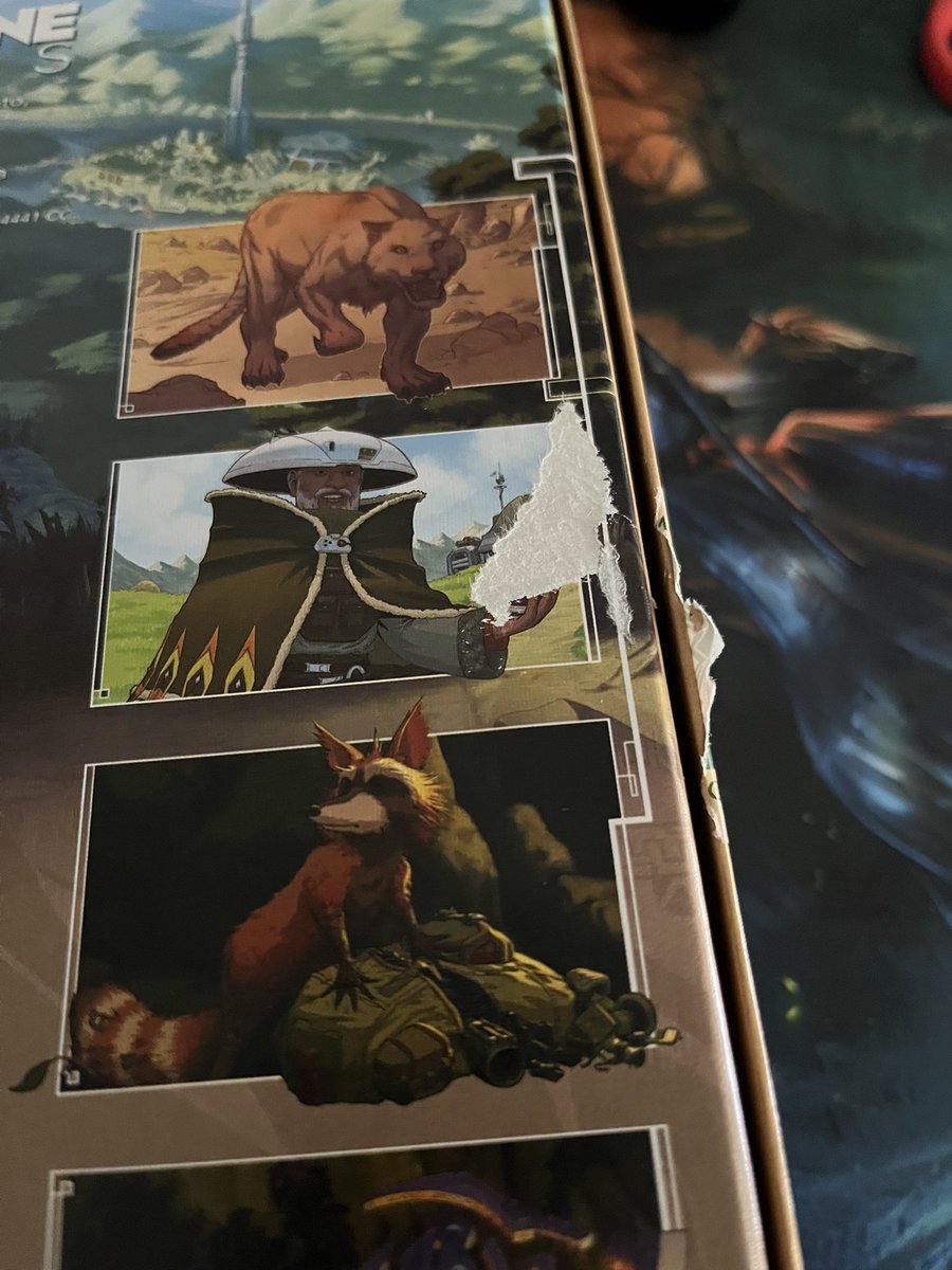 Lo de las pegatinillas estas por fuera de la caja me parece la mayor basura que se ha inventado en esto de los #juegosdemesa No hay manera de quitarlas bien, qué mierda infecta, juego nuevo jodido. <a href="/MalditoGamesES/">Maldito Games</a> <a href="/EarthborneGames/">Earthborne Games</a>