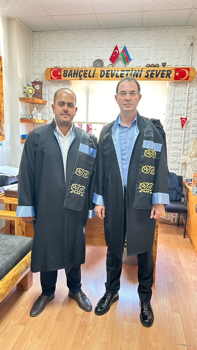 SGYavuz's tweet photo. Büyük bir emek ve özveriyle sürdürdüğüm yüksek lisans eğitimimi tamamlamış bulunuyorum. Bu süreçte bilgi ve tecrübeleriyle yolumu aydınlatan, her aşamada desteğini hissettiğim değerli tez danışmanım, Jüri Başkanı Doç. Dr. Sayın Ömer Okan FETTAHLIOĞLU’na teşekkür ediyorum. https://t.co/DslWlTYkLv