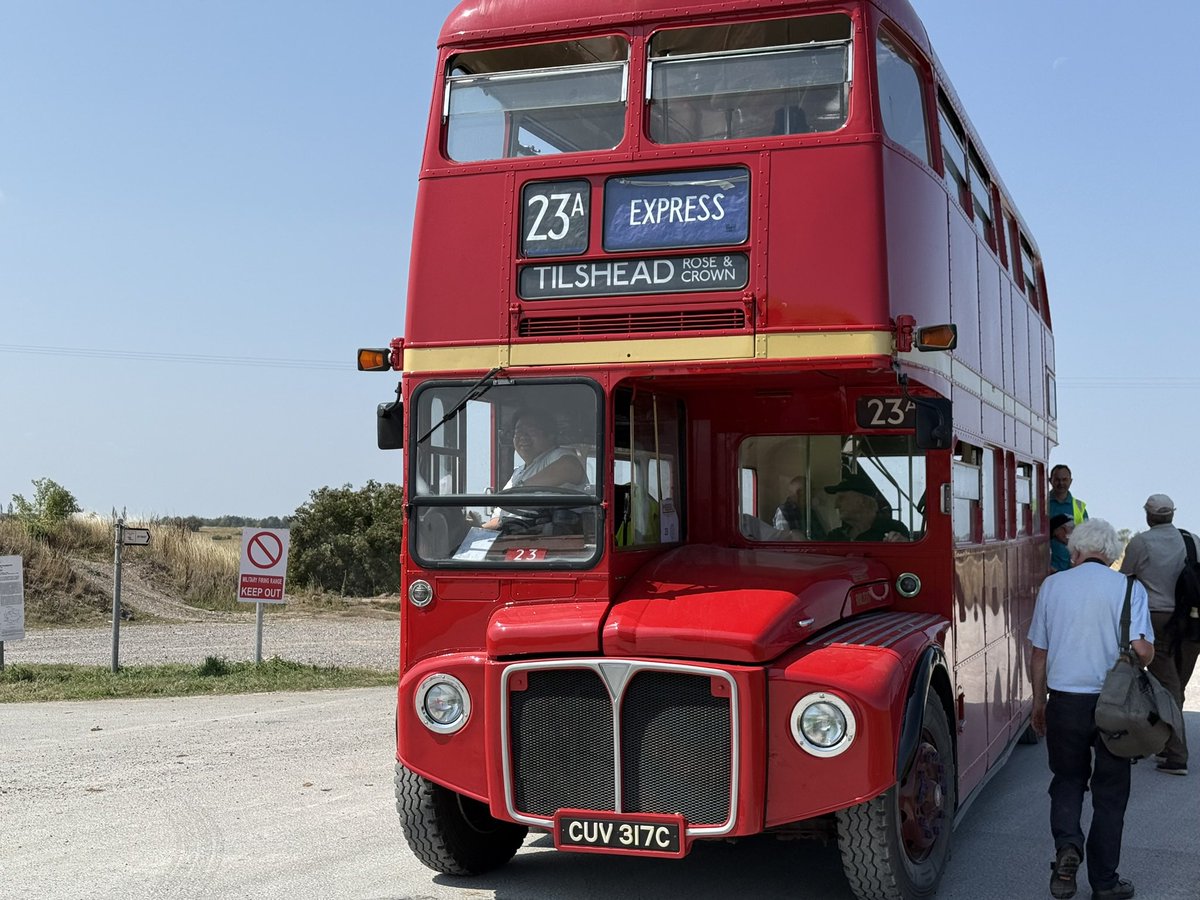 ianyoung33's tweet photo. On Saturday I satisfied my inner bus geek by taking old buses on the #Imberbus services over the normally private military land on Salisbury Plain to Tilshead where I indulged my inner church geek by visiting the Grade I listed church of St Thomas a Becket https://t.co/Cx0uXPTOWy