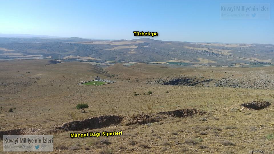 104 yıl önce bugün tam da bu saatlerde 21 Ağustos 1921 günü 5'inci Tümenin Mehmetçikleri Mangal Dağının kayalık zeminli yamaçlarında elleri su toplayıncaya kadar siper kazmaya çalışıyorlardı.
5 nci Tümen 21 Ağustos 1921 günü Mangal Dağını Yunan taarruzlarına karşı savunmak için