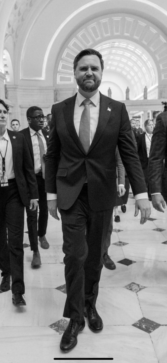 Lucas Sanders 👊🏽🔥🇺🇸 tweet media