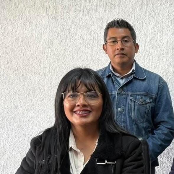 Acusan a Síndico de San Lorenzo Cacaotepec de cobrar por sepultura irregular

Familiares habrían pagado 25 mil pesos en efectivo para obtener permiso de inhumación, pese a restricciones comunales. Denuncian venta de permisos en ese ayuntamiento de #Oaxaca. elposteo.online/acusan-a-sindi…