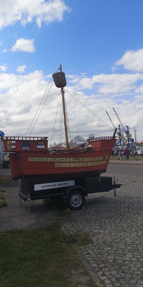 EisbrecherJ's tweet image. Die letzte Kogge der Hansesail, bereit zum "Ablegen"😂🤣😇
#Eisbrecher #Stephan #Jantzen #Schiff #Museum #Stadt #Hafen #Rostock #Ostsee #Urlaub