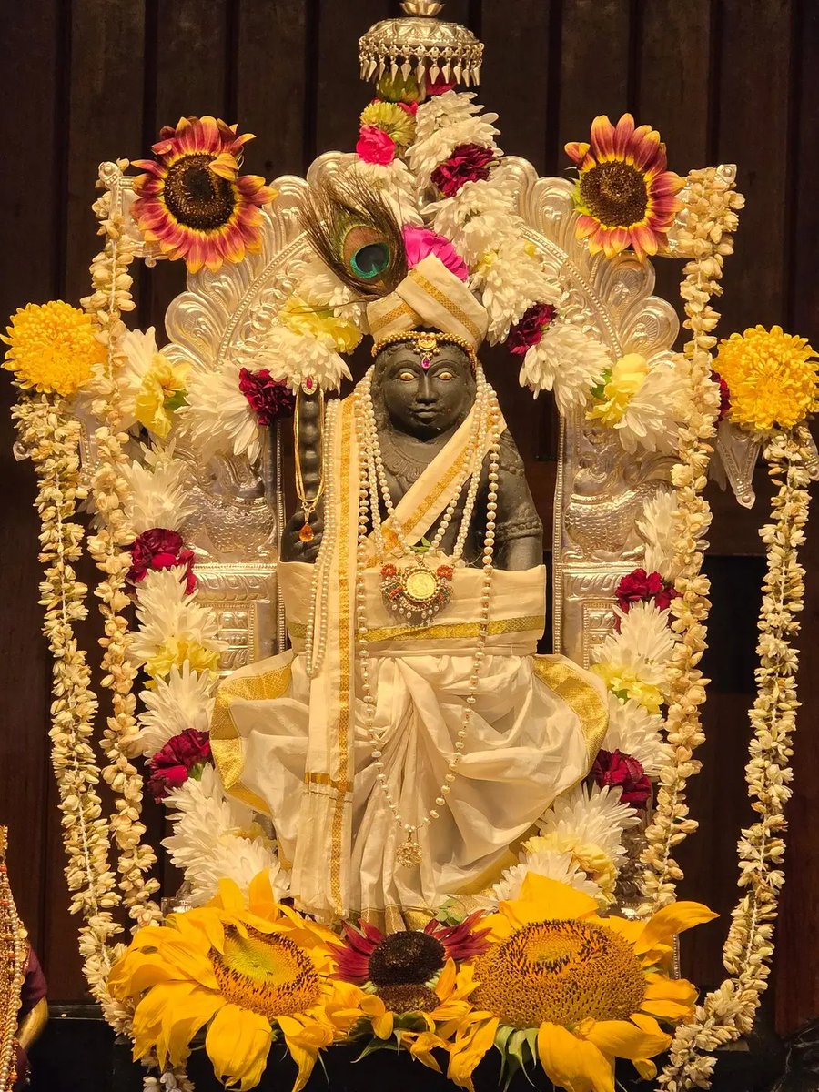 Aug 21st'25 : Daily Alankara Darshana of Saligrama Shila Sri Krishna at Sri Puthige Matha,Edison,NJ,USA