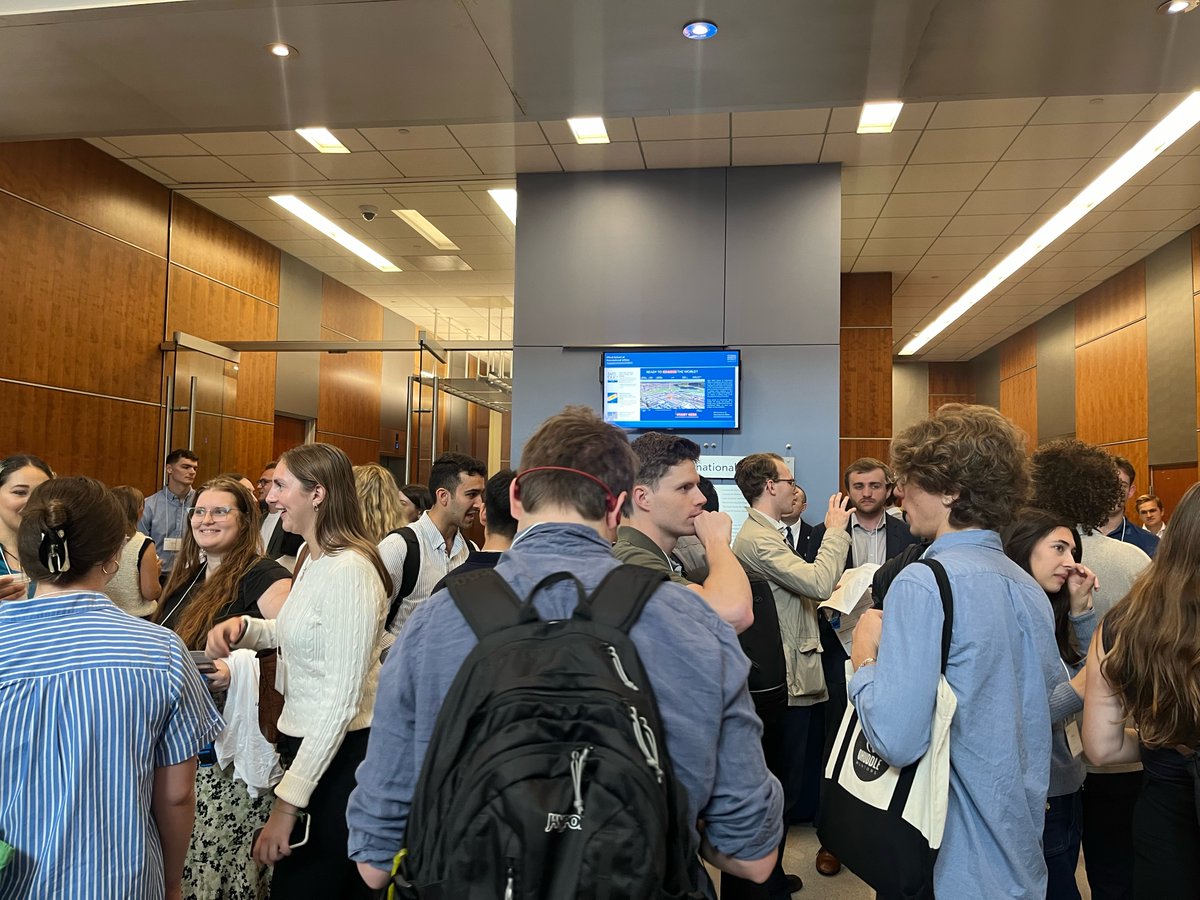 Happy Orientation Day! We were thrilled to table at @elliottschoolGW 's graduate student orientation and talk to new students about connecting with the Sigur Center. We are so excited to welcome new students to campus and see returning students again!