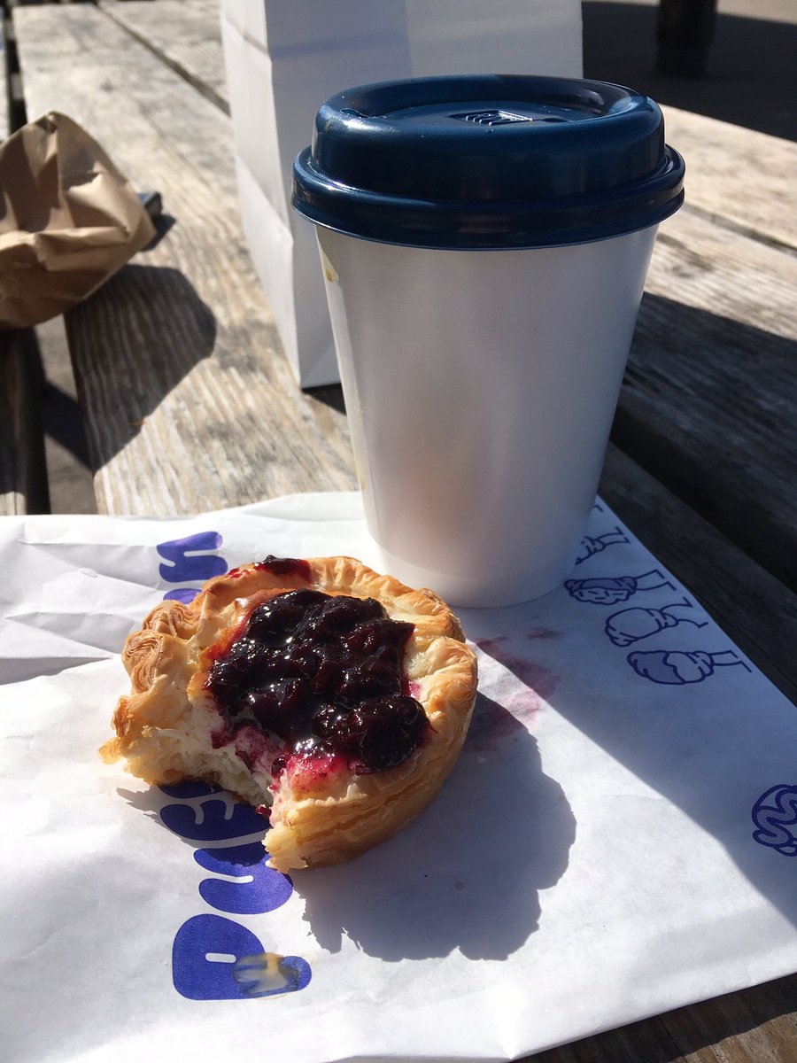 24 hours in Seattle and I’ve already become a hipster