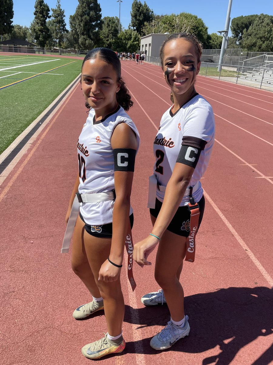 Captains from Game #3 vs Hart

#10 - Sarah Khalil (RB)
#2 - Kaycie Jackson (DB)

🧡🩶🖤🐾
#PackMentality