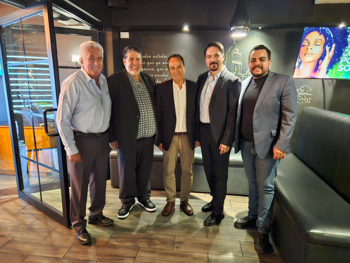 ConsejoPazDgo's tweet image. Ayer celebramos la reunión de Mesa Directiva, avanzando en acuerdos y estrategias para fortalecer nuestro trabajo por la comunidad.
🤝 Gracias a todos los integrantes por su compromiso. Seguimos construyendo juntos un Durango #Conpaz