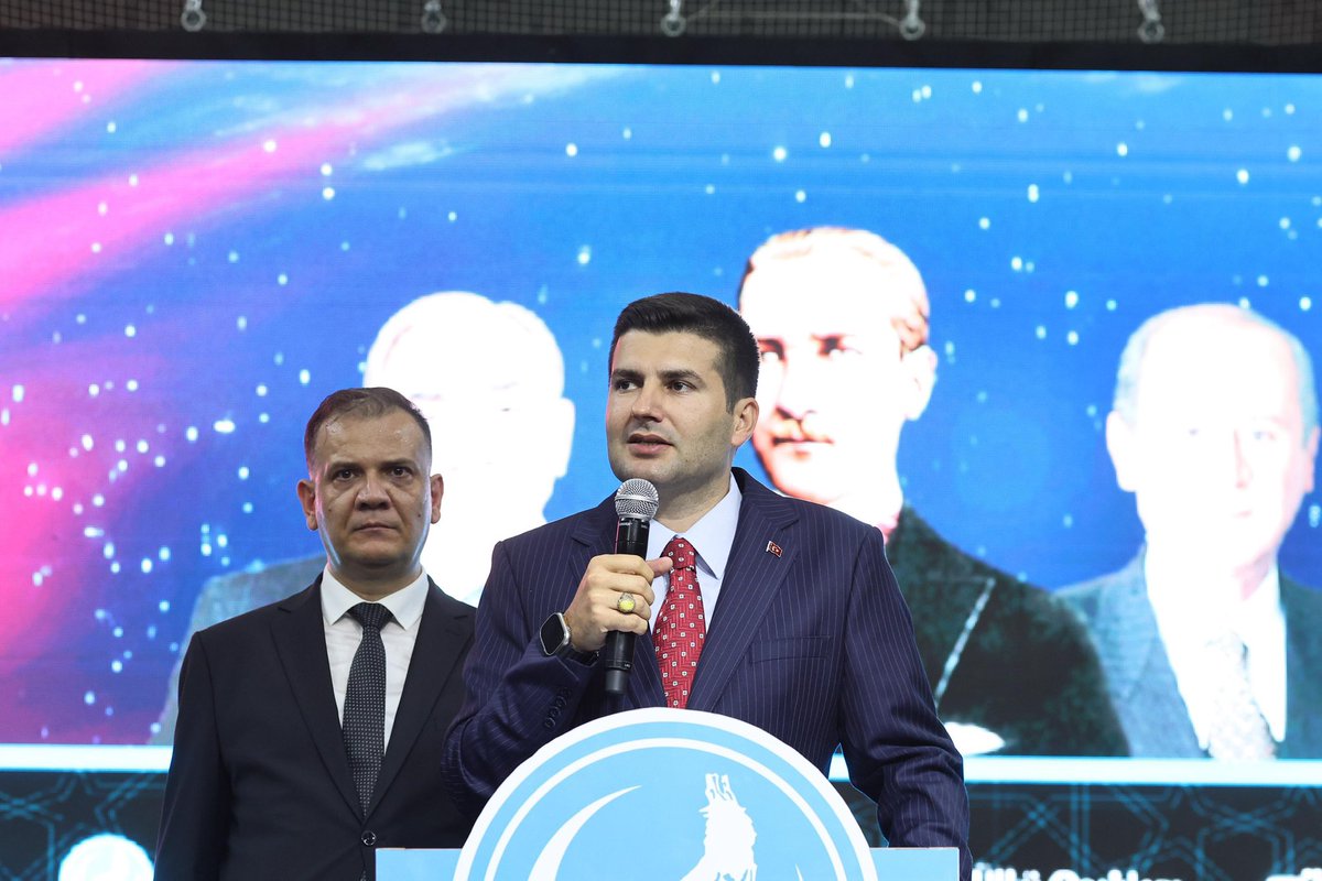 #Türkofobi İzleme Merkezi; Türk'ün hakkını savunan bir ses, kimliğini koruyan bir süper ve gençlerimiz için yeni bir ufuktur. Buradan müjdeliyoruz. Türkofobi İzleme Merkezi, çok yakında faaliyetlerine başlayacaktır.

Ahmet Yiğit Yıldırım 
Ülkü Ocakları Genel Başkanı