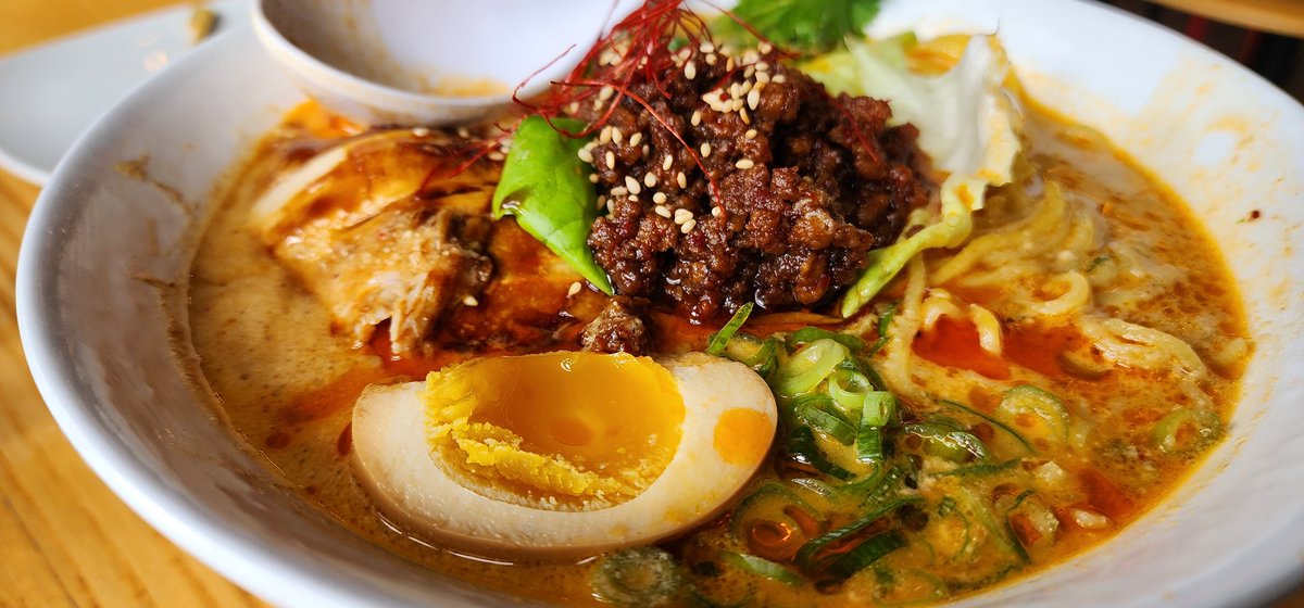 I LOVE FOOD BRO
#momosan @ Hub Hall