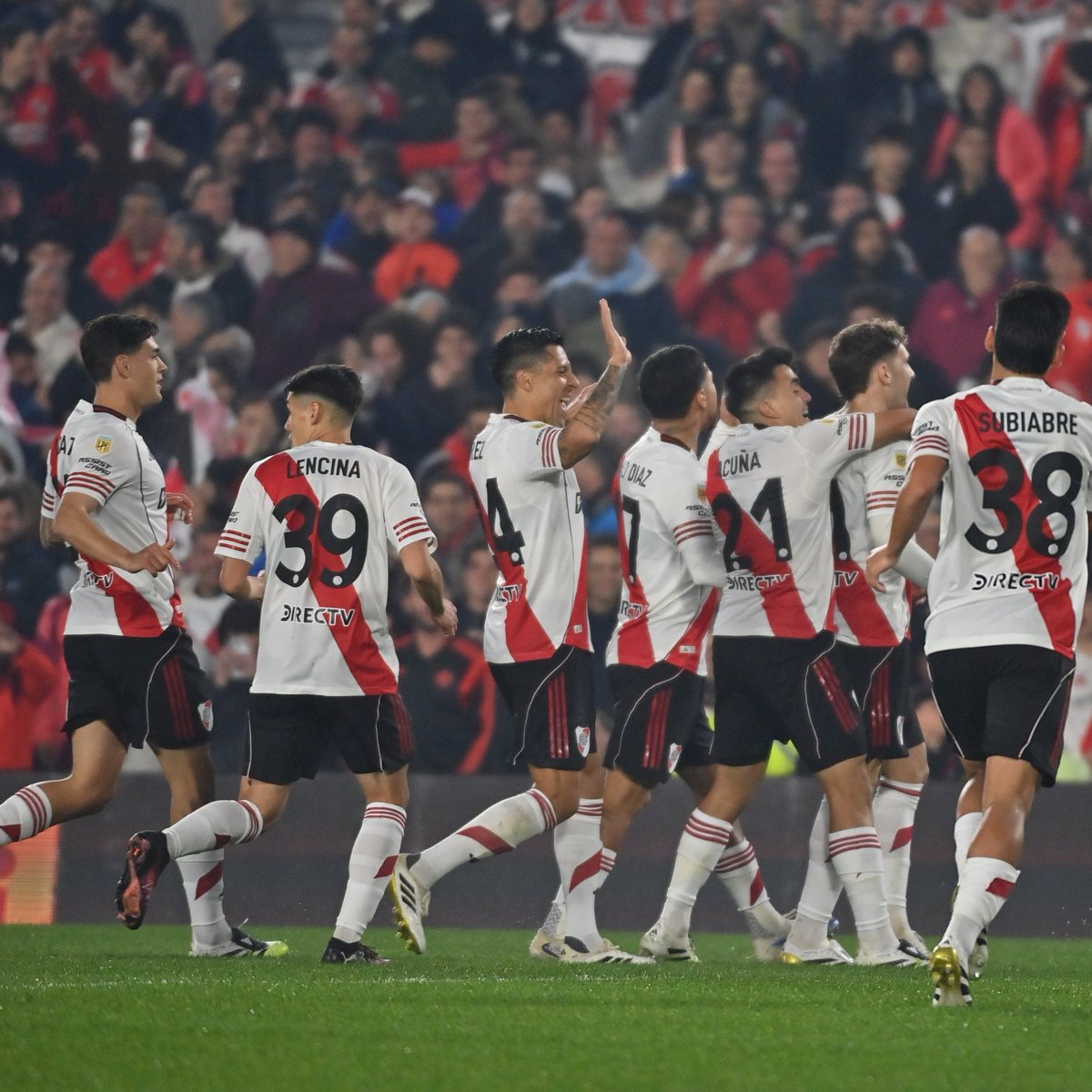 BandaRoja_'s tweet photo. 📌#River NO❌ PRACTICÓ PENALES pensando en la definición de la serie ante Libertad🇵🇾. 

ℹ @Sebasrur en @picadotv_ https://t.co/o50plKvFz6