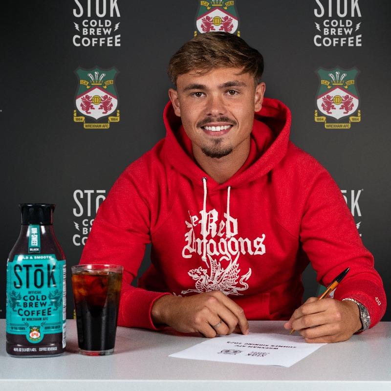Taim (@taimtoumah) on Twitter photo 💥 | Officially, Wrexham has sealed the deal with Callum Doyle from Man City. ✅️
The transfer fee is around £7.5 million 💸
The player signed a four-year contract 📝
Wrexham keeps a 25% sell-on clause for any future transfer
🔴 | Source: <a href="/Wrexham_AFC/">Wrexham AFC</a> 💥 | Officially, Wrexham has sealed the deal with Callum Doyle from Man City. ✅️
The transfer fee is around £7.5 million 💸
The player signed a four-year contract 📝
Wrexham keeps a 25% sell-on clause for any future transfer
🔴 | Source: <a href="/Wrexham_AFC/">Wrexham AFC</a>