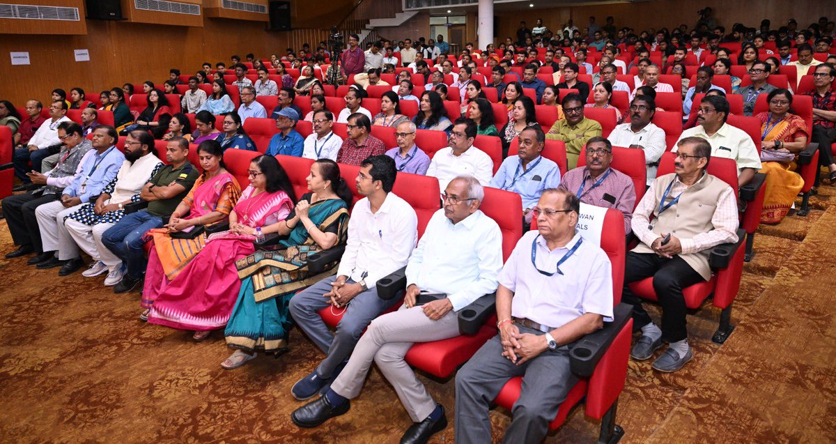 Grateful to the President and office bearers of Alumni Association of Utkal University for inviting me as the Chief Speaker on the occasion of celebration of the 5th Annual function of the Association. As an alumnus of this great temple of learning it was a moment of pride and