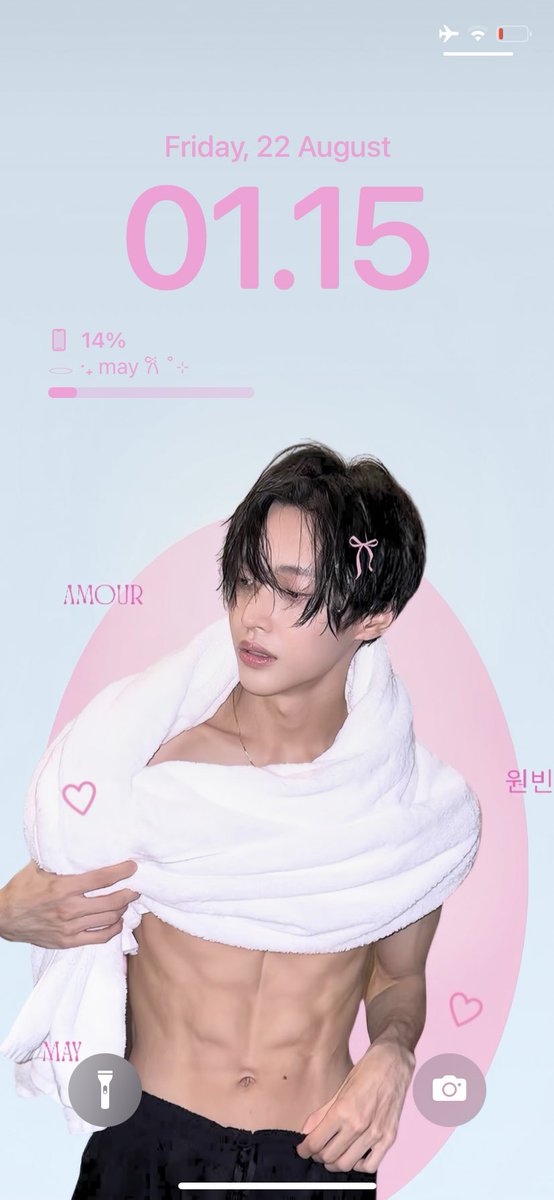 fileswonbin's tweet image. my twitter profile
. my lock screen
. last song
. first pinterest photo