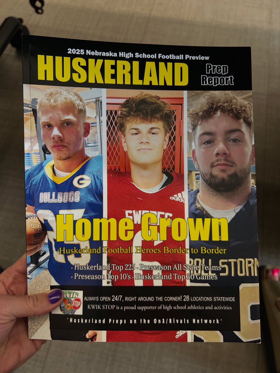 My dad😇couldn’t wait for HUSKERLAND magazine to come out every football season, sure wish he could see Bo on the cover! 🥹🥹Let’s go Dawgs!!!! 💙🏈💛