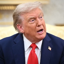 pztwu18539844's tweet image. its soaring revenue forecast. Crazy to see such variance globally! #StockMarket #TechShares #InterestRates