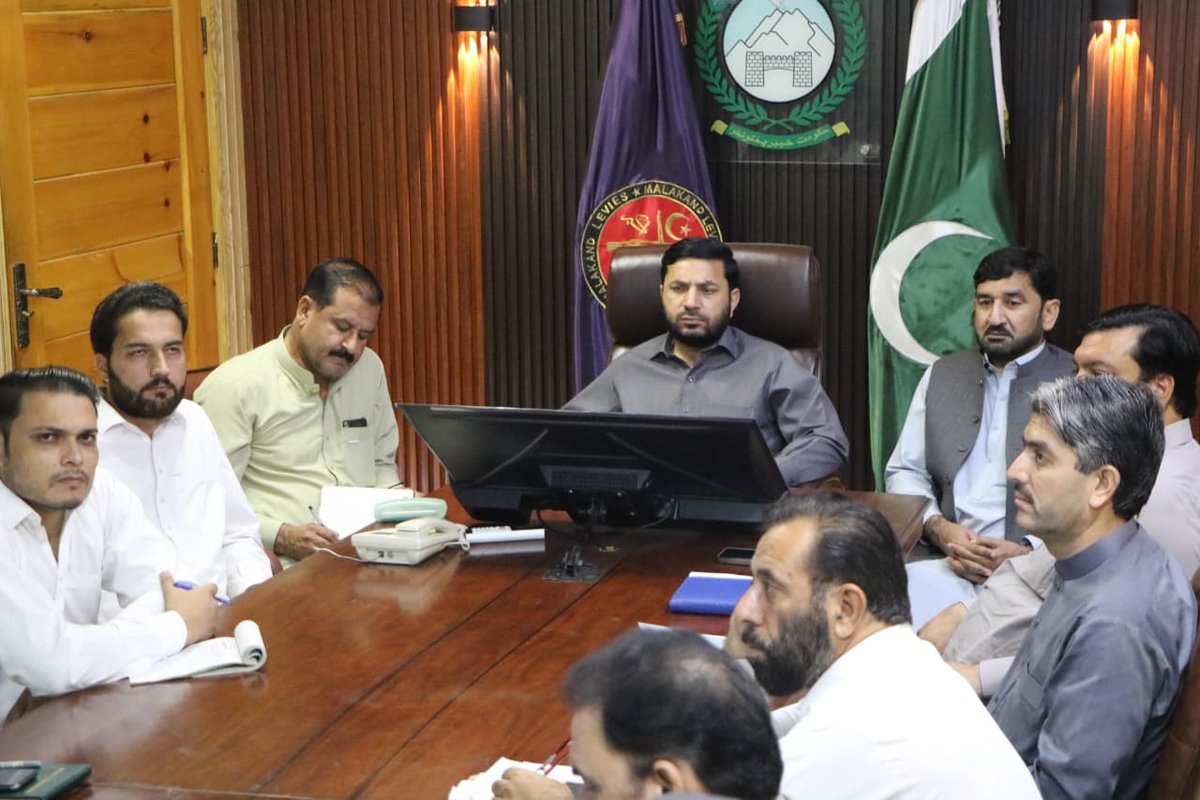 UPU_KP's tweet photo. On ED UPPU's directions, kickoff meeting for Batkhela City Master Plan held on Aug 20 under DC Malakand's chairmanship. District depts, sector experts &amp; UPPU officials attended. Logistic support &amp; timely data provision directed https://t.co/QyrkcdVy0p