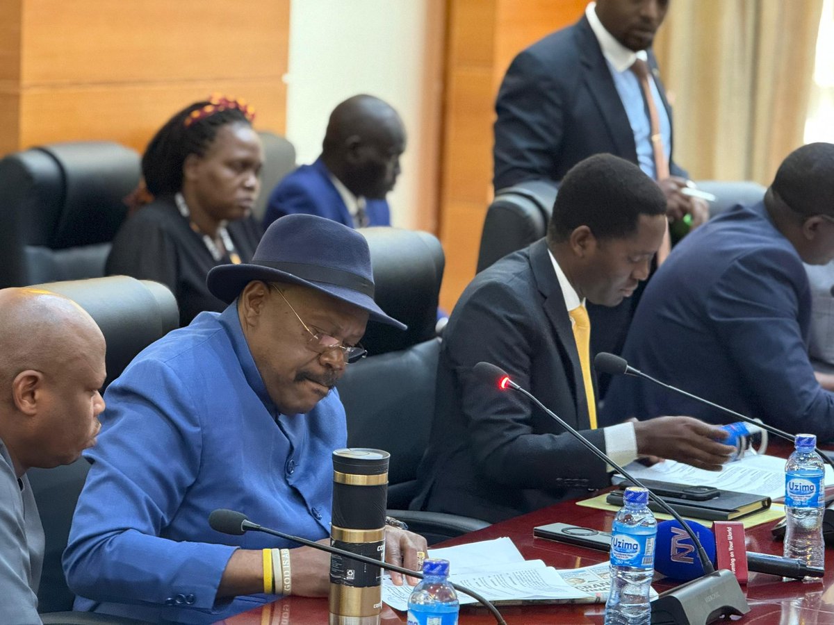 MAAIF_Uganda's tweet photo. A boost for agricultural productivity in Uganda: During a ceremony hosted by Rt. Hon. @R_Nabbanja at @OPMUganda , @PS_MAAIF represented sector leadership in signing a landmark agreement with Itracom Fertilizers.

@FrankTumwebazek 
@DrRwamiramaBK 
@Col_FMwesigye 

#AgricultureUG https://t.co/v2QaXo4jik