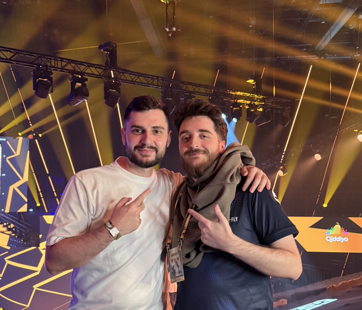 OTK m1xwell (@mixwell) on Twitter photo Happy to see you again <a href="/NAFFLY/">Keith Markovic</a>, super proud of you brother. What a wonderful day.
Only 2 players active from the #GreenWall roster btw 😂 Happy to see you again <a href="/NAFFLY/">Keith Markovic</a>, super proud of you brother. What a wonderful day.
Only 2 players active from the #GreenWall roster btw 😂
