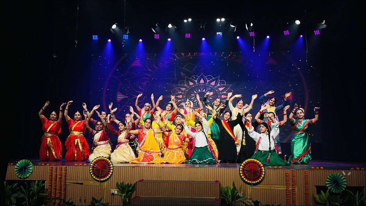 BBPSNoida's tweet image. Celebrating National Handloom Day  On the occasion of National Handloom Day, our students showcased the richness of India’s cultural heritage with great enthusiasm and creativity.

#NationalHandloomDay #HandloomHeritage #CulturalDiversity #PrideInTradition
# Ministry of textiles