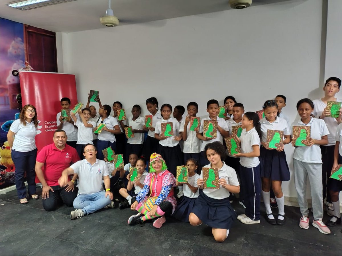 CFCE Cartagena (@cfcecartagena) on Twitter photo El Programa SELEE Tejiendo paz, cultura y ciudadanía del <a href="/CFCECartagena/">CFCE Cartagena</a> junto al proyecto Todos Somos Arte realizó hoy el taller Descubriendo los tesoros de los pueblos indígenas: mitos, leyendas y colores de nuestra tierra con estudiantes de la Fundación REI de Cartagena El Programa SELEE Tejiendo paz, cultura y ciudadanía del <a href="/CFCECartagena/">CFCE Cartagena</a> junto al proyecto Todos Somos Arte realizó hoy el taller Descubriendo los tesoros de los pueblos indígenas: mitos, leyendas y colores de nuestra tierra con estudiantes de la Fundación REI de Cartagena