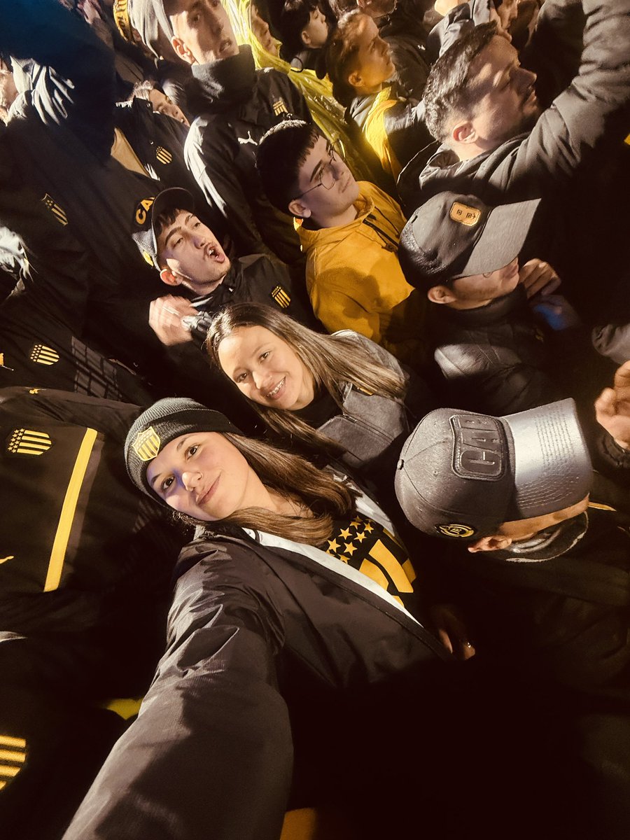 Soooofi💛🖤 tweet media