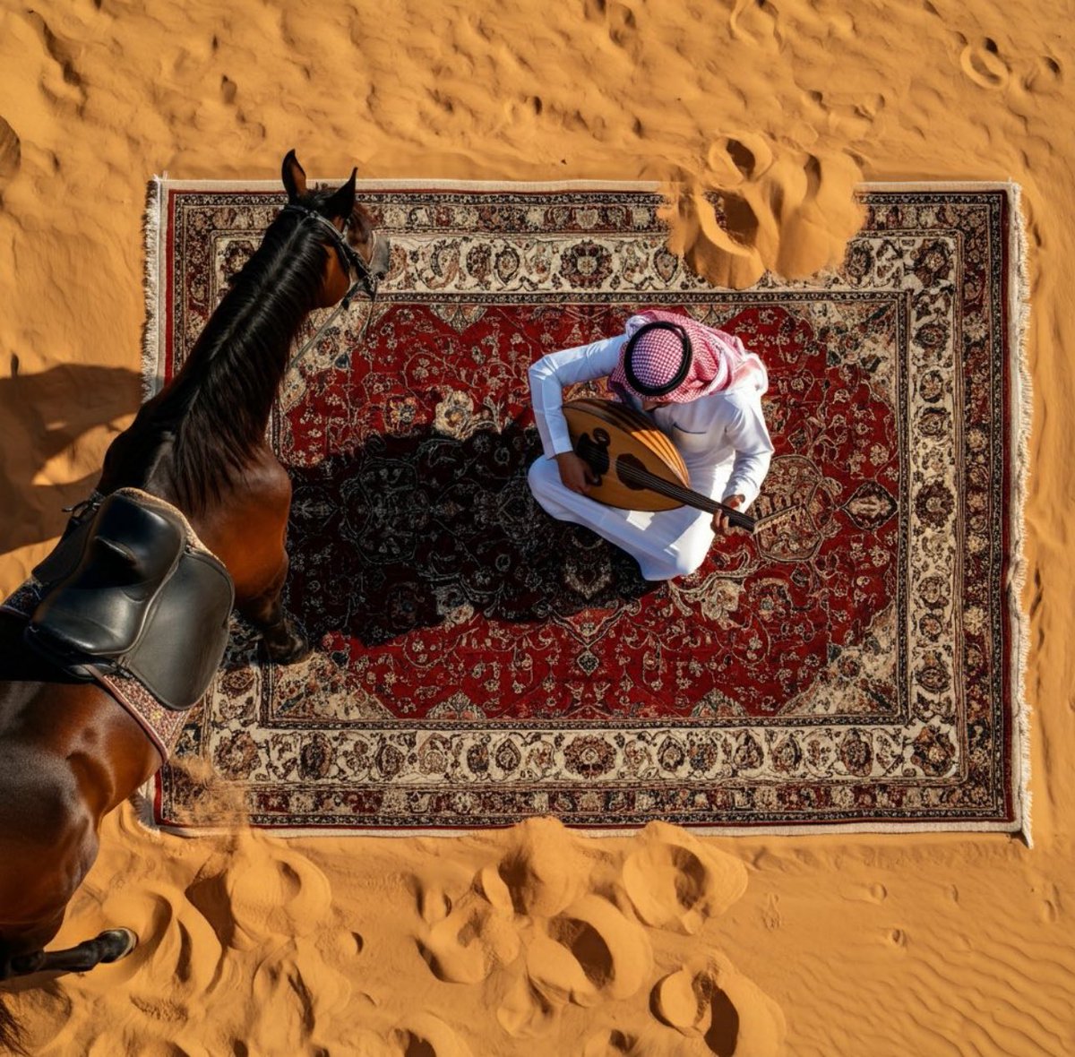 aladb_2020's tweet image. اُخلُ بنفسك واستأنِسْ بوِحدتِها
 تَلقَ الرَّشـادَ إذا ما كنتَ منفــرِدَا