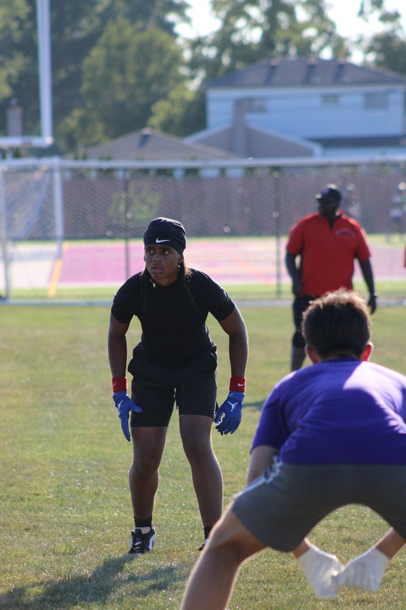 I’m thankful for being apart of this program and surrounded by a great coaching staff <a href="/RVille_Football/">Roseville Football</a> #RFB #Thankfulthursday