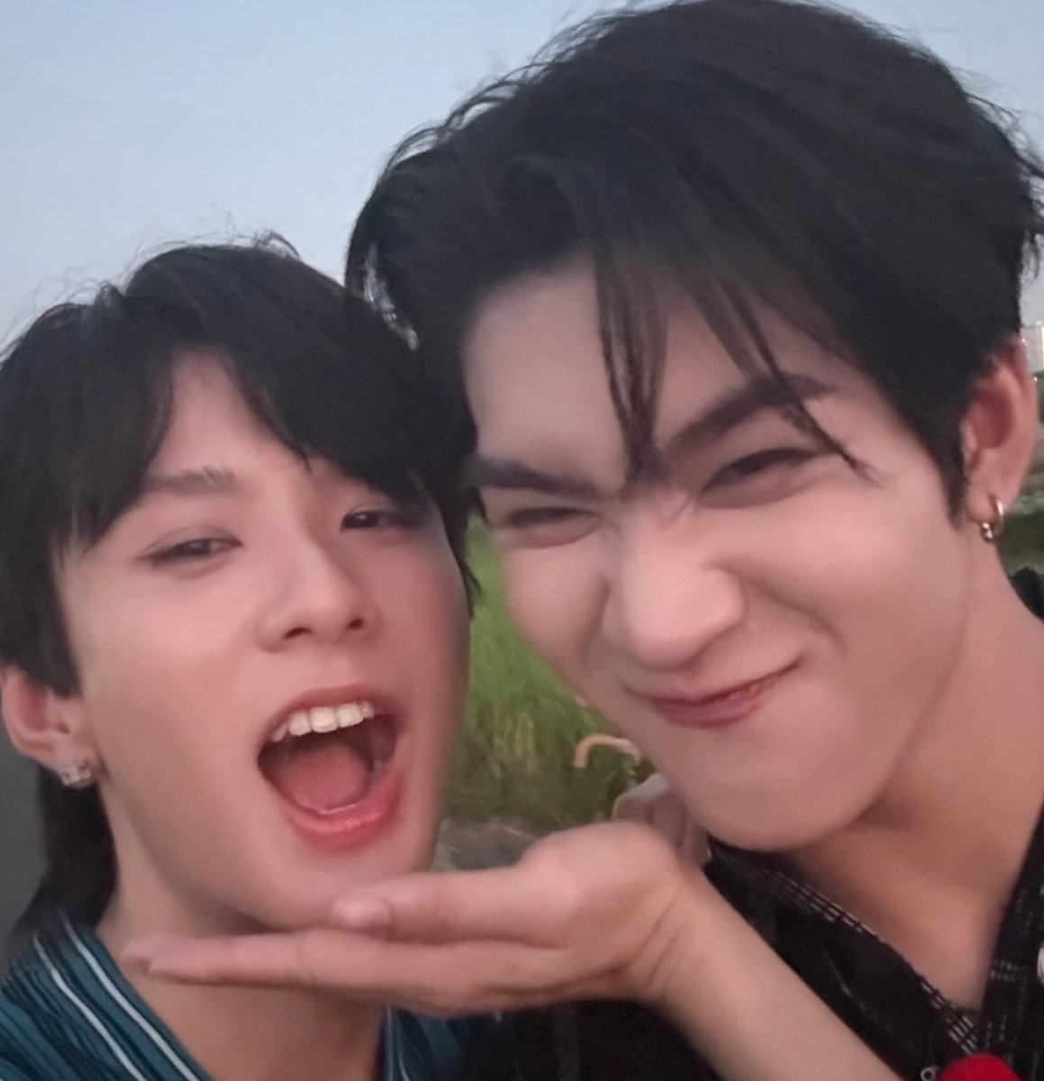 PP_maiii's tweet photo. 'อยากจะตกหลุมรักเธอไปทุกวัน เธอเป็นดั่งของขวัญที่ฟ้าส่งมา Oh baby ~'

🤍🐱🦋

｡⁠♡#auausave #อู่อู๋เซฟ ♡⁠｡
🦋#auautnp #savewrg 🐱 https://t.co/LnrTKbKLNr