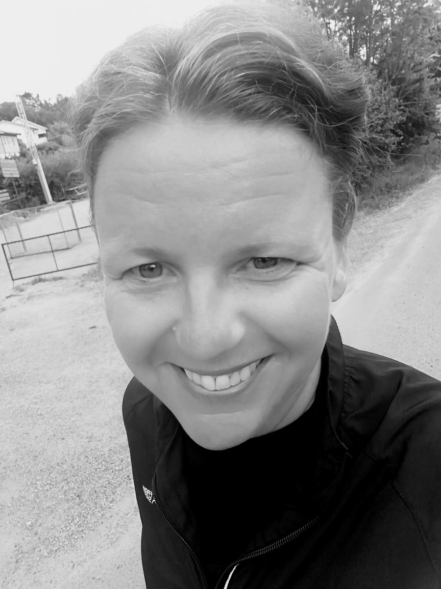NorLissie's tweet photo. 🇧🇻🌍 Waked up as usually with none morning cycling as mention and stayed for random &amp; cleaning before Oslo as mention for Haircut, Risotto &amp; Coffee👍

Status the same - none contact, 
payment or request, +47 95 08 53 77.

#BAmountOfU❤️ #Clean #BeClean #Urg https://t.co/WRPvW5ohdw