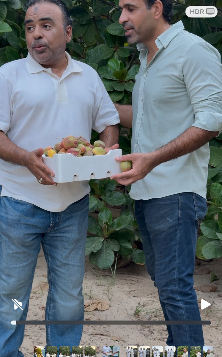 زيارة لمزرعة ( الحجيري ) بتاروت بصحبة الاصدقاء لتعرف على انواع اللوز وتذوق طعمها .. بصراحة مزرعة ولا اروع ١٠٠ قضب لوز اكثر من ١٠ انواع .. والذ طعم  ( الملكي + البهلواني ) شكرا عائلة الحجيري لحسن الاستضافة وجميل الاستقبال