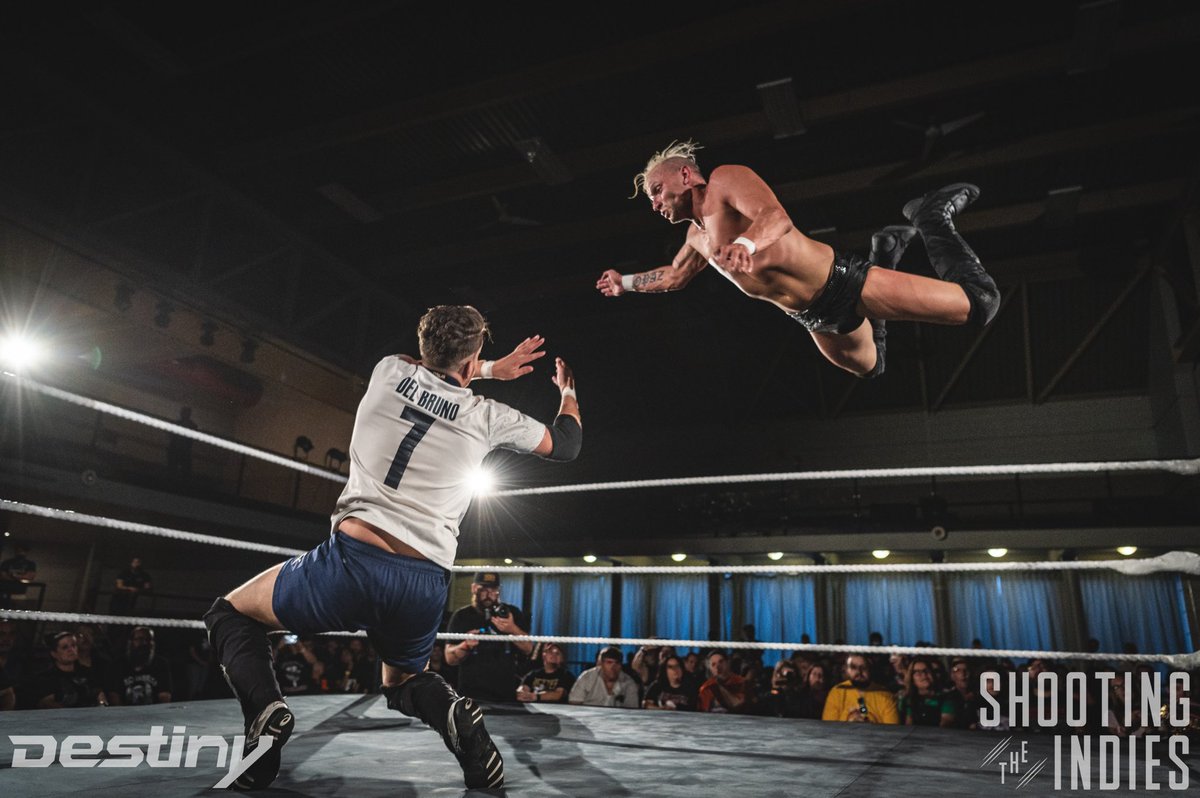 delbruno7's tweet photo. August 21, 2022 🗓️

On this day in 2022, I had the surreal experience of performing at the historic St. John’s Hall against the incredibly talented @aidenprince.

▶️| https://t.co/X1G4XFLmvD https://t.co/OYMJCvcaDg