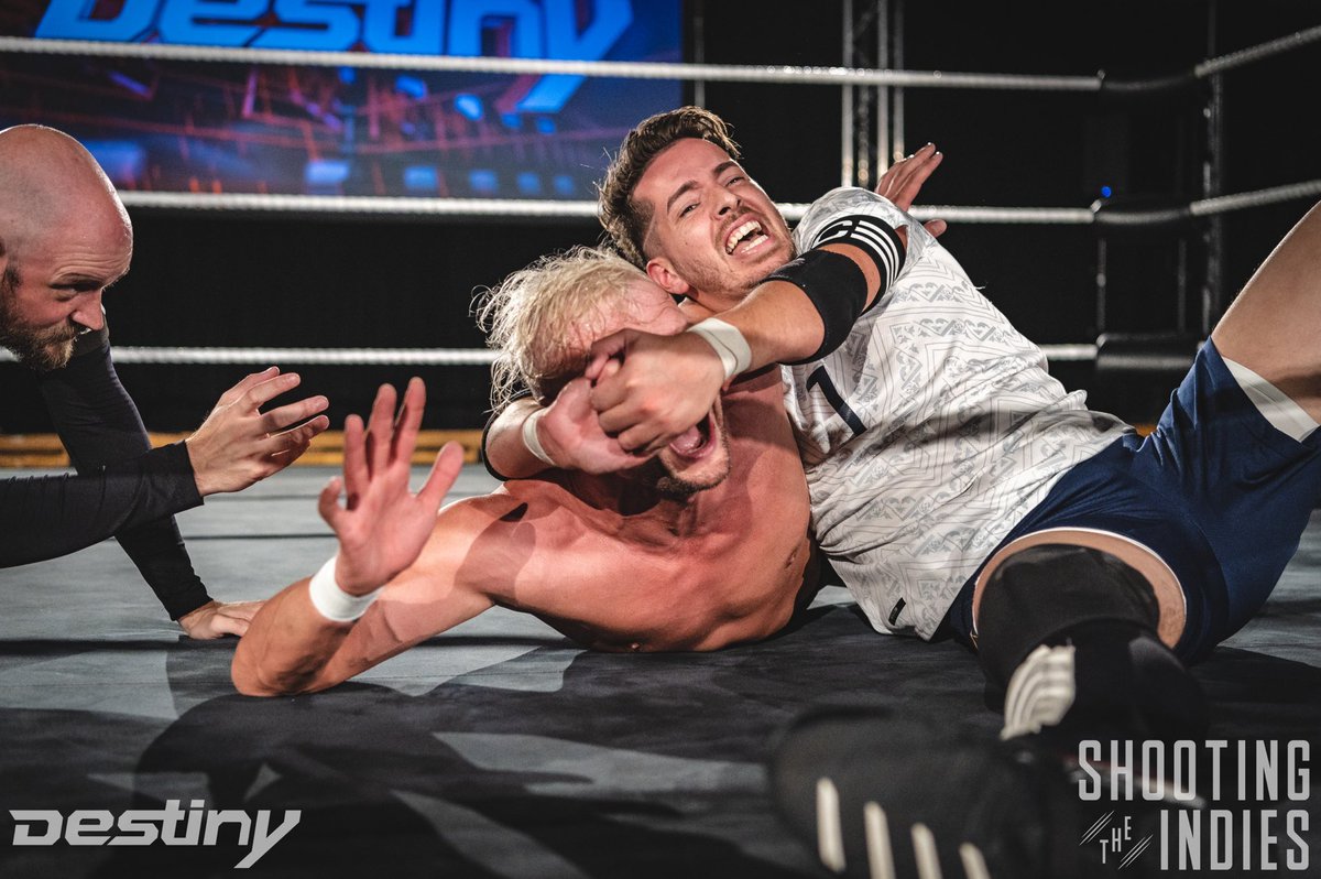 delbruno7's tweet photo. August 21, 2022 🗓️

On this day in 2022, I had the surreal experience of performing at the historic St. John’s Hall against the incredibly talented @aidenprince.

▶️| https://t.co/X1G4XFLmvD https://t.co/OYMJCvcaDg