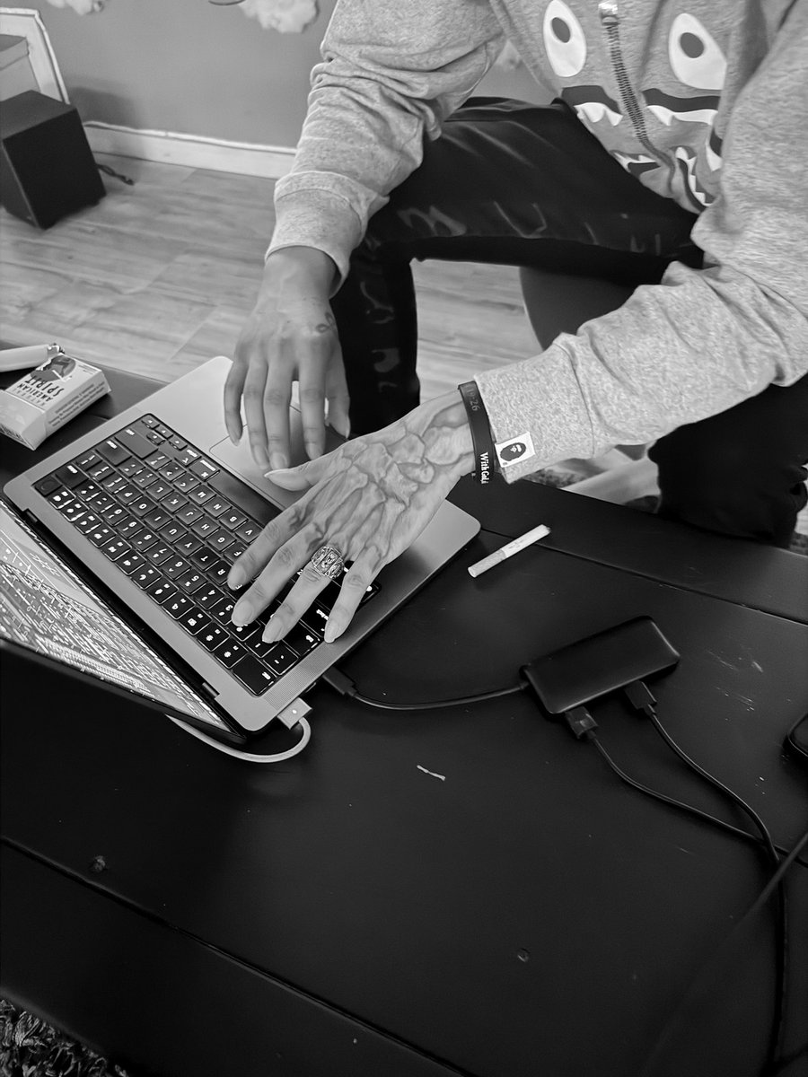 DOM CRUZ tweet media