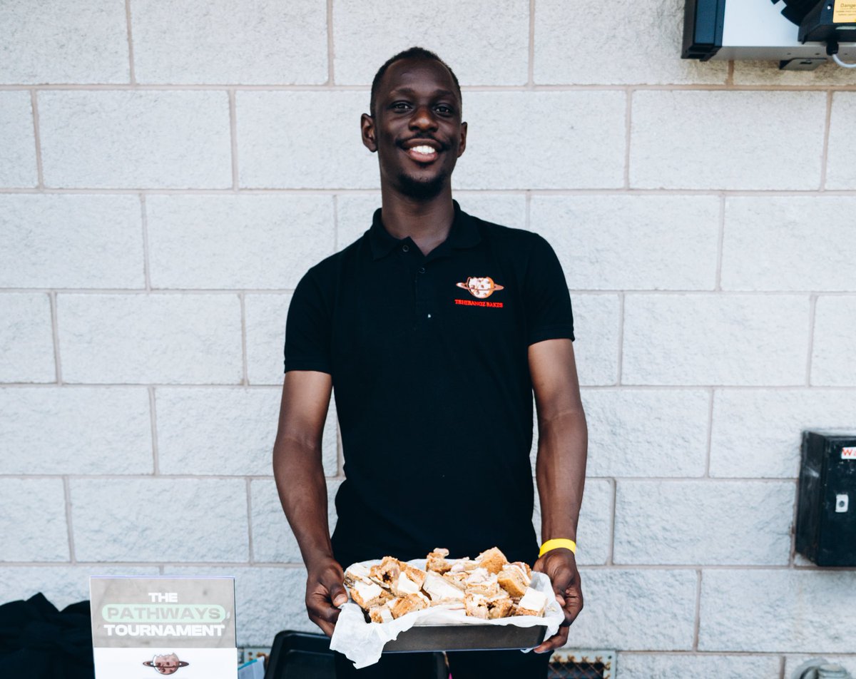 ✨🍩 London, are you ready?! 🍫🎉
Tshibangz Bakes is pulling up at Notting Hill Carnival this Bank Holiday – Sunday 24th &amp; Monday 25th! 🎶🔥

We’ll be serving sweet treats &amp; good vibes from 8AM – 8PM 🧇🍪
Golborne Gardens📍

Scan QR code⬆️

#NottingHillCarnival #TshibangzBakes