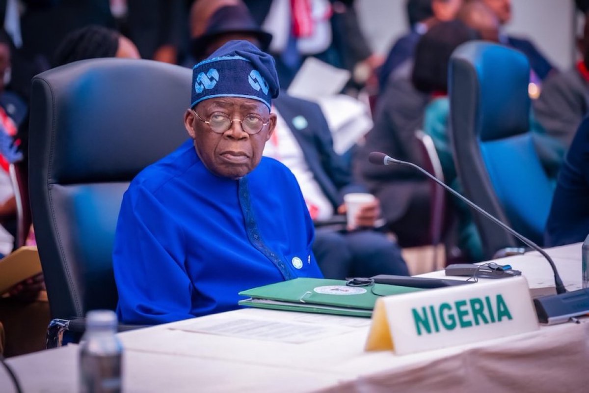 NigeriaStories's tweet photo. BREAKING NEWS: President Bola Ahmed Tinubu has called on Nigerians 🇳🇬 in the Diaspora to contribute their expertise and resources to consolidating national development and building a stronger and more prosperous Nigeria 🇳🇬 https://t.co/SJhLMP1FpL