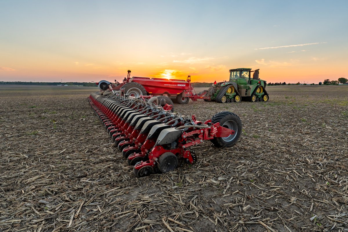 Midwest farmers told us what they need: shrinking planting windows and higher productivity.
We listened — and built the Maestro 54.20 SX for unmatched speed, capacity, and efficiency.

📍 See it at Farm Progress Show – booth #839
📅 Aug 26–28 | Decatur, IL