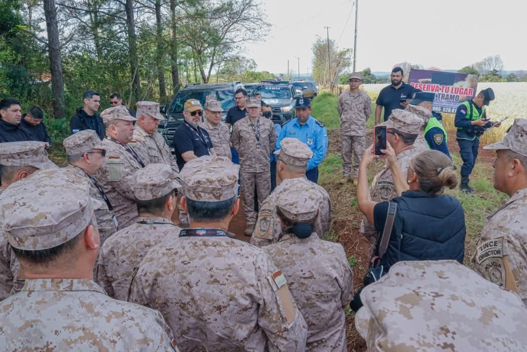 📍#IMPORTANTE— Paraguay se prepara para el WRC Itapúa 2025 con un imponente operativo de seguridad 🏁

🚨 En un claro compromiso por albergar eventos de talla mundial, Paraguay presentó en Encarnación el operativo de seguridad para el WRC Itapúa 2025. Este despliegue movilizará a