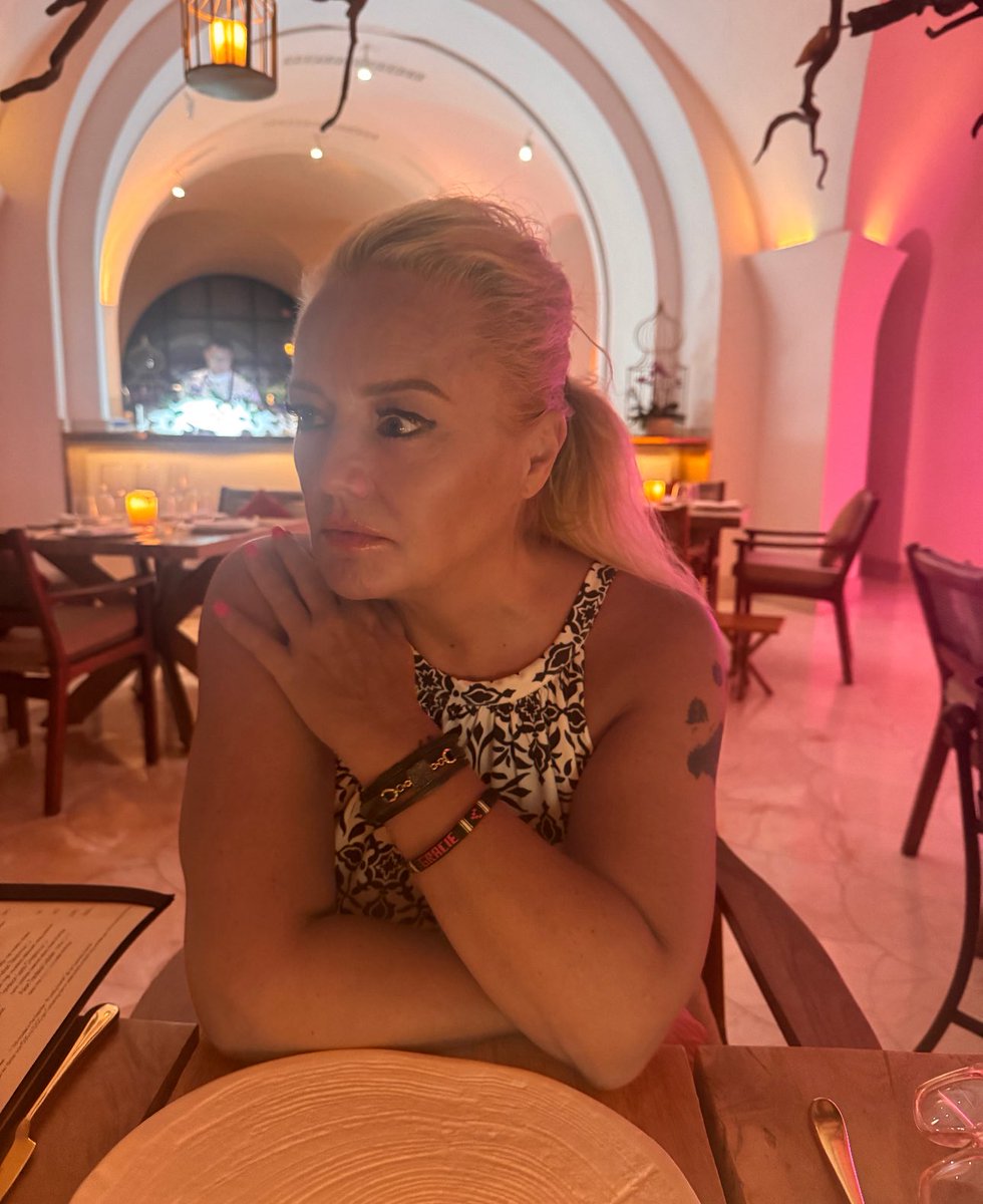 Lucy Davis tweet media