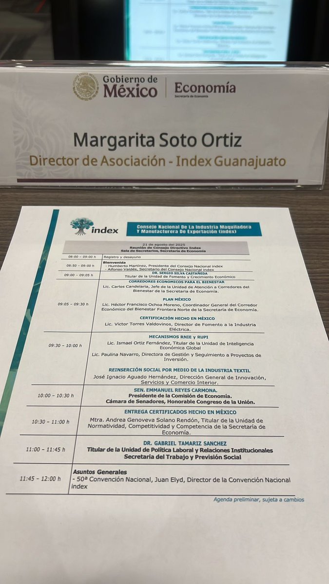 GtoIndex's tweet photo. 📢 INDEX Guanajuato recibe el Certificado “Hecho en México”

En el marco de la reunión del Consejo Directivo de Index Nacional, realizada en la Secretaría de Economía en la CDMX, Index Guanajuato tuvo el honor de recibir el Certificado Hecho en México. https://t.co/AyQaz1DCCl