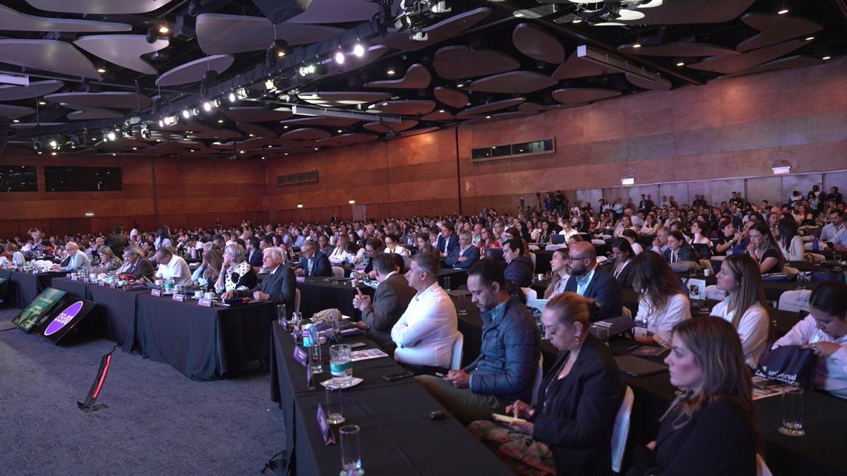 FiducoldexCol's tweet photo. Acompañamos a los líderes del sector en el 29° Congreso de @AnatoNacional en Medellín, un espacio de diálogo, innovación y nuevas alianzas que fortalecen un turismo más competitivo, sostenible e inclusivo. #ANATO2025 ✈️🌎 https://t.co/D8dgTJQZtG