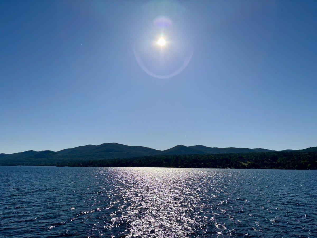 TheRealGWAL's tweet photo. Lake George…continues to be absolutely beautiful. 🌞 
#LG25 https://t.co/UT0uSTapO5
