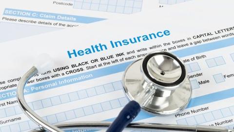 PenceWealth's tweet photo. Thinking about retiring early? 🕒 Don’t overlook the cost of health insurance before Medicare kicks in at 65. Check if your employer offers retiree health benefits and explore your options to stay protected. #RetirementPlanning #Newp https://t.co/iDYy9PL10Q https://t.co/BBYxuiQWem