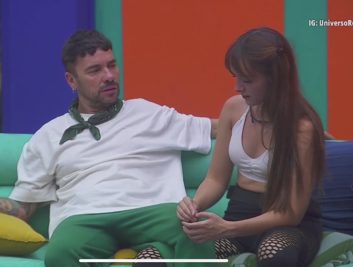 iMarialex's tweet photo. Si me dan a escoger entre un grupo de hombres y una mom boy, yo siempre preferiré estar del lado de las girls y la jochis https://t.co/TBfyL4WDkz