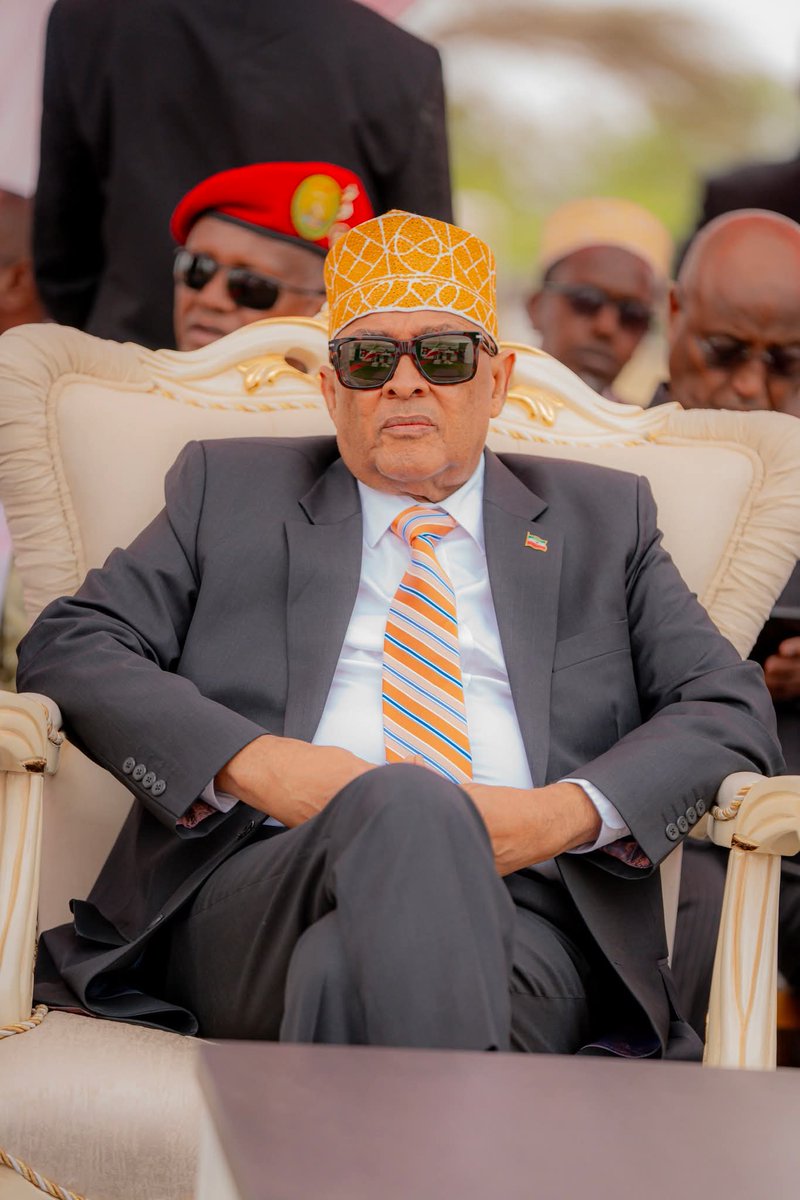 SSaxansaxo's tweet photo. Somaliland President Endorses Trump for Nobel Peace Prize

The President of the Republic of Somaliland, Abdirahman Mohamed Abdillahi (Cirro), has said that U.S. President @realDonaldTrump deserves the Nobel Peace Prize. https://t.co/F22FB6bmqz