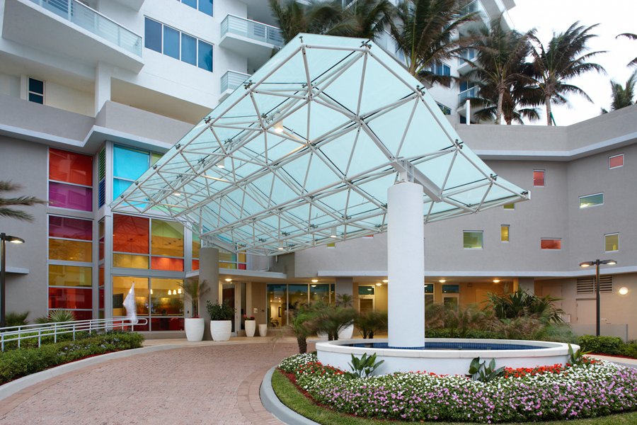 Semi-rigid nodal spaceframe systems consist of solid or split nodes and bending capable members suitable for planar to freeform surfaces. Nodal components are interchangeable, creating an industry-leading suite of systems for building single and multilayer structures of any size.