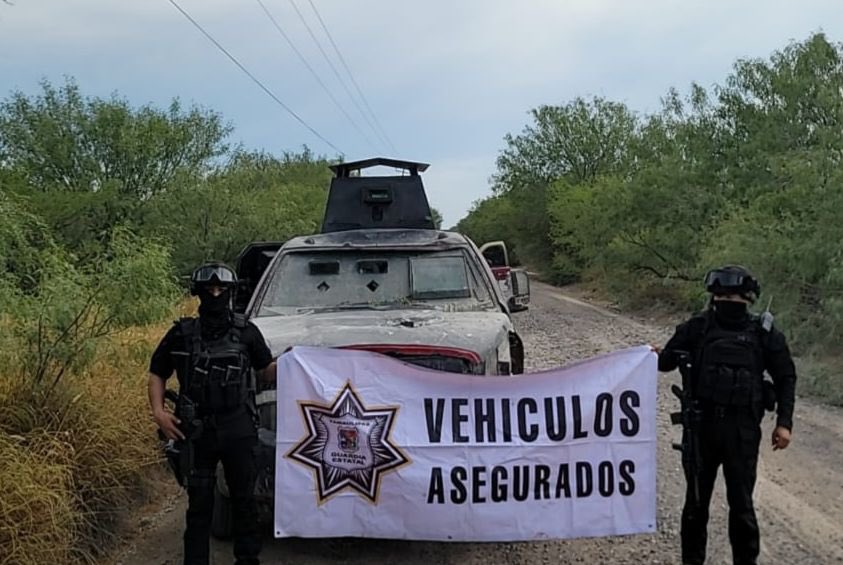 FuriaNegra77's tweet photo. Este miércoles en #Reynosa, la Guardia Estatal en coordinación con elementos de la Defensa, reportaron que, tras una agresión PAF, se llevó a cabo el aseguramiento de un vehículo blindado “Monstruo” y un arma larga AK-47, en la brecha El Becerro. https://t.co/POqEL7st9a