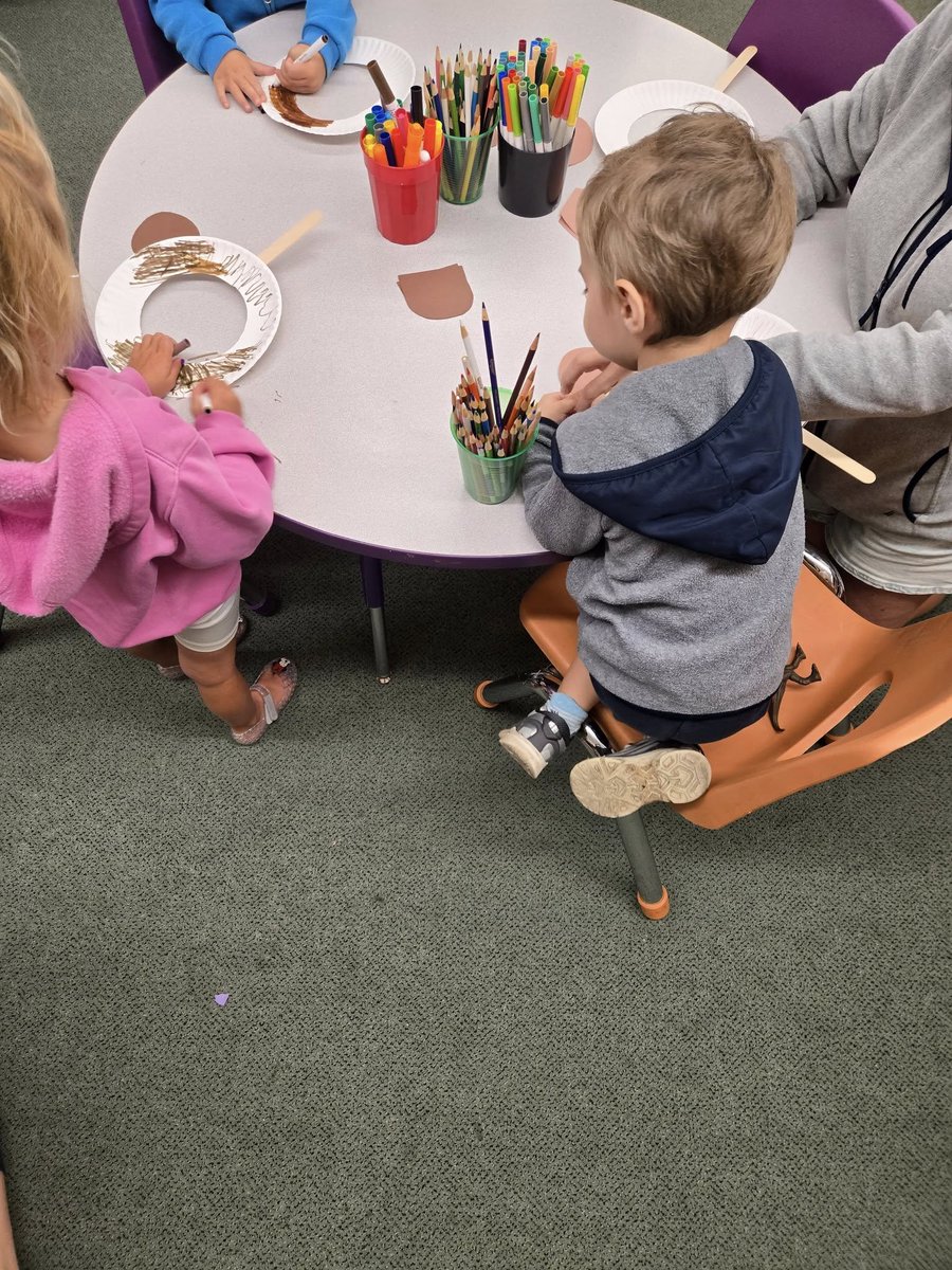 MelvilleLibrary's tweet photo. On Monday our babies had their final program day of the summer!  They ventured into North America with the book Baby Bear, Baby Bear, What Do You See? — a sweet story that takes little ones on a journey through the forest as Baby Bear meets different animals along the way. https://t.co/OaJ7KGo9PI