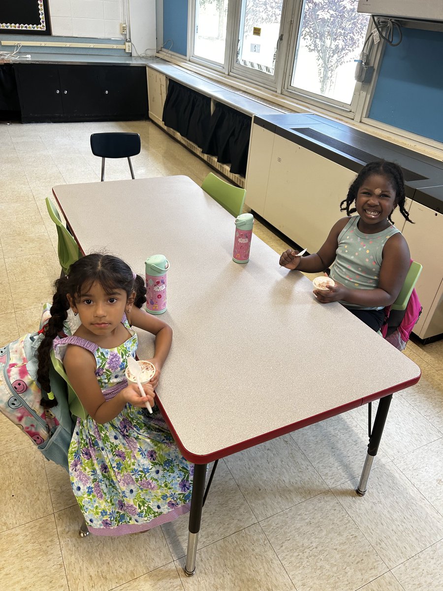 From reading and writing to enjoying tasty treats, students at Northwest's Summer Enrichment Program have enjoyed an amazing summer of fun and education!