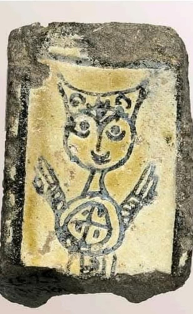 UmitSiraci's tweet image. KEDİDİR O KEDİ

Çanakkale Turuva Müzesi, sosyal medyada şirinlik yapmış.
Turuva kazılarında bulunan,  pişmiş topraktan yapılmış bir oyuncağın resmini paylaşmış.

Üzerindeki resim Kedi imiş.

Dalga geçmiyorlar. Gayet ciddiler.+👇